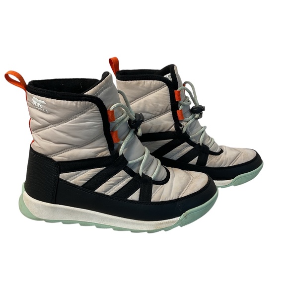 Sorel Kids' Whitney™ II Short Waterproof Insulated Boot Size 4 - Picture 1 of 14